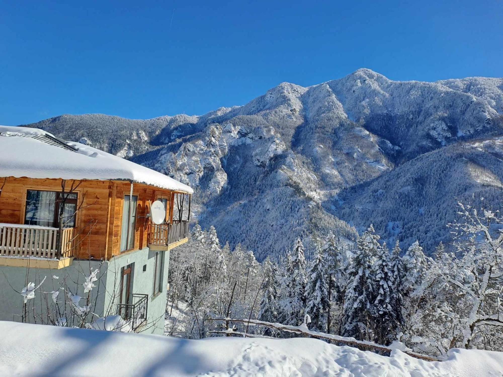 Hotel Khulo Lnn Экстерьер фото